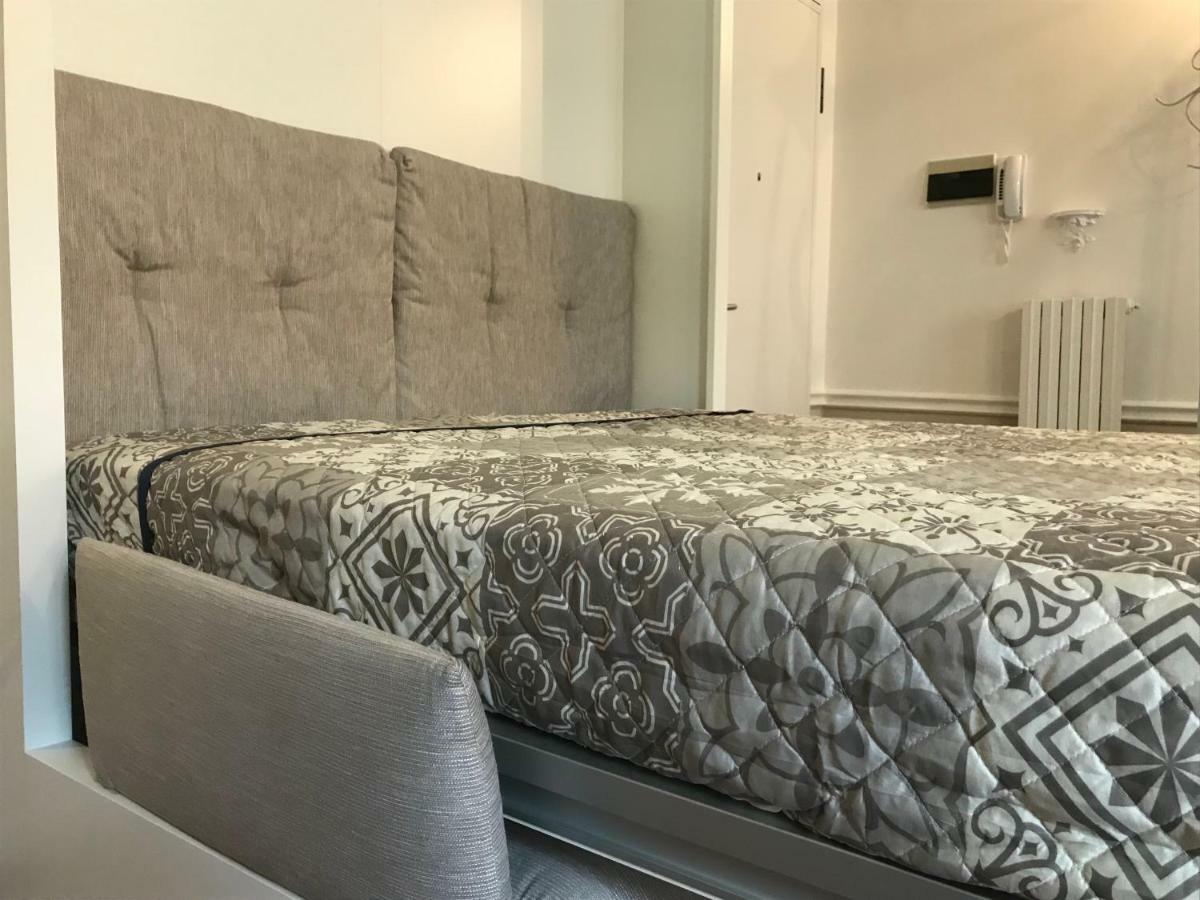 Mansarda57 Apartment Парма Екстериор снимка