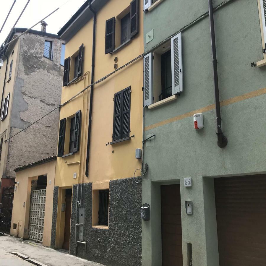 Mansarda57 Apartment Парма Екстериор снимка