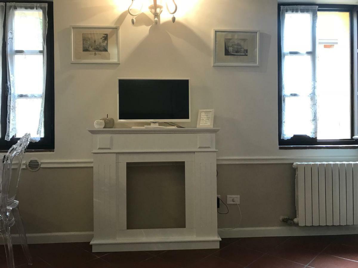 Mansarda57 Apartment Парма Екстериор снимка